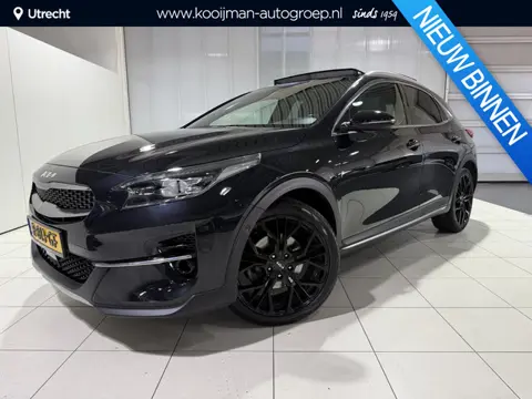 Kia XCeed 1.5 T-GDI MHEV Black Edition  Automaat, Schuif Kantel dak, Stoel en Stuur verwarming, Appl