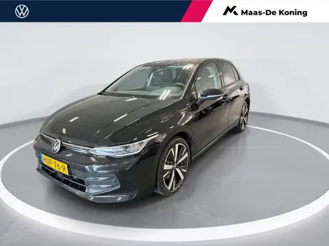 Volkswagen Golf 1.5 eHybrid 204pk DSG Life Edition · Camera · Apple/Android Car Play · Stoel&- Stuur