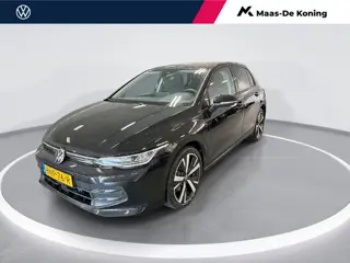 Volkswagen Golf 1.5 eHybrid 204pk DSG Life Edition · Camera · Apple/Android Car Play · Stoel&- Stuur