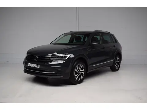 Volkswagen Tiguan 1.4 TSI eHybrid SOH 93.3% / VIRTUAL / EL.TREKHAAK / SFEERVERLICHTING / CARPLAY