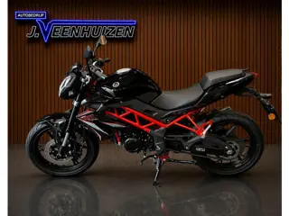 Benelli BN 125 2024| | A1 Keurige motor! | Nieuwstaat