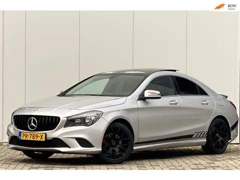 Mercedes-Benz CLA-klasse 180 45 LOOK AMG PANORAMADAK NAVI XENON