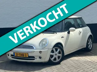 Mini 3-Deurs 1.6 Cooper Automaat/Pano/Inruilkoopje (Handel)