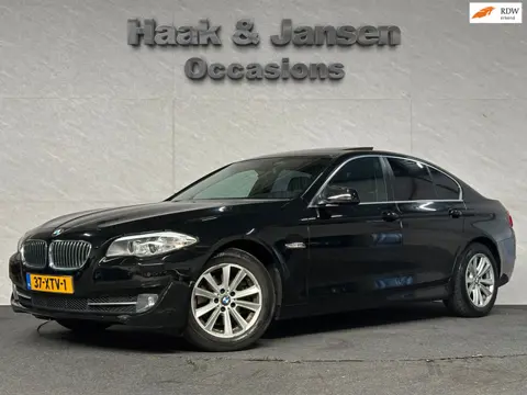 BMW 5-serie 520i Executive - Pano - Navi - Cruise - NAP