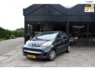 Peugeot 107 1.0-12V Accent Carplay Parkeersensoren Navigatie