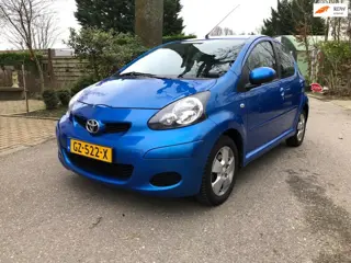 Toyota Aygo 1.0-12V Access 5DR*Airco*16-04-2027 APK*LM velgen*Elektrische ramen*