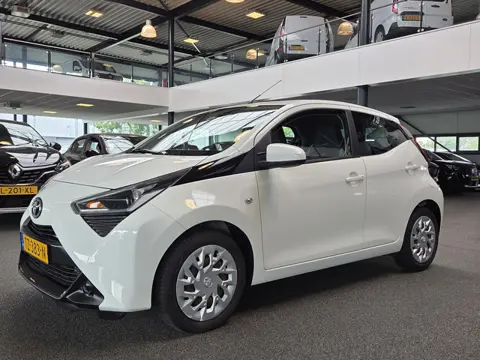Toyota Aygo 1.0 VVT-i x-play limited (bj 2018)