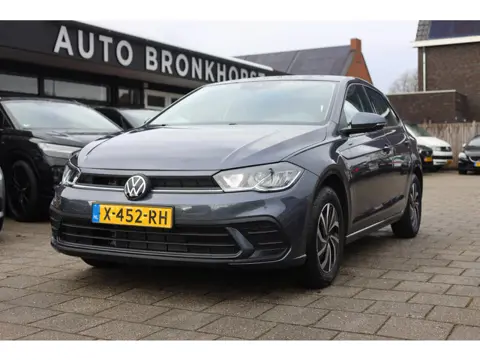 Volkswagen Polo 1.0 TSI LIFE | NAVI | CARPLAY | 1e EIG *NIEUW*