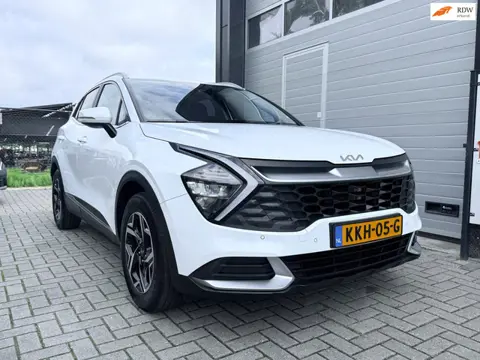 Kia Sportage 1.6 T-GDi MHEV DynamicLine - LED - Achteruitrijcamera - Apple CarPlay / Android Auto - 