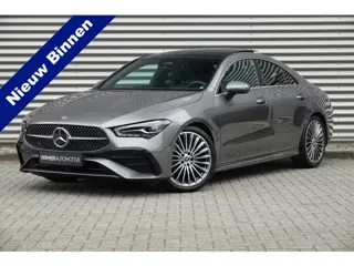 Mercedes-Benz CLA-Klasse 180 Star Edition AMG | Pano | Trekhaak | Distronic | Camera | Sfeer |