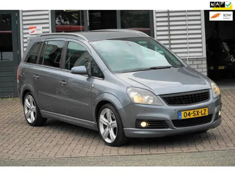 Opel Zafira 2.0-16V OPC 7 PERSOONS