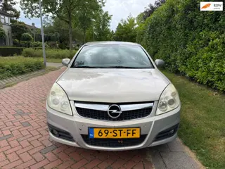 Opel Vectra 1.8-16V Cosmo, Airco, APK 08-05-2027.