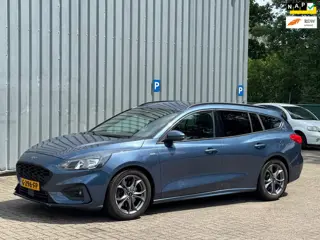 Ford Focus Wagon 1.5 EcoBoost Automaat / ST Line Business / Carplay / Stuur+Stoelverw