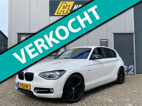 BMW 1-serie 114i Sport | Nw. apk| NAP | Parelmoer