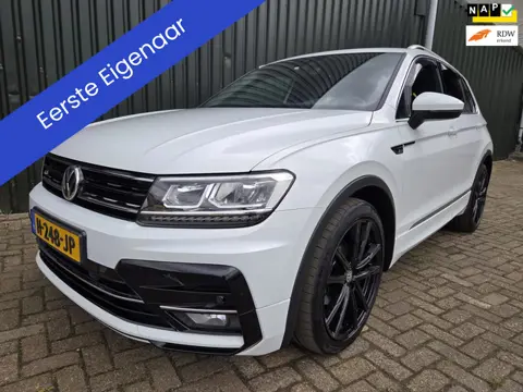 Volkswagen Tiguan 2.0 TDI Highline R-Line Pano Virtual cockpit