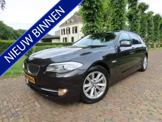 BMW 5 Serie Touring 528xi High Executive Panoramadak Head Up Display Leer Sportstoelen 360 Camera Na
