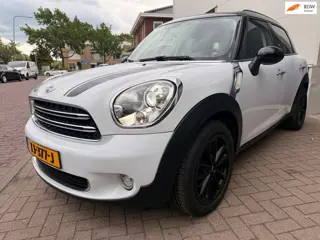 Mini Countryman 1.6 Cooper Chili/Pano/Leder/Navi/Stoel verwarming/Cruise-c/Climate-c/Sfeer verlichti