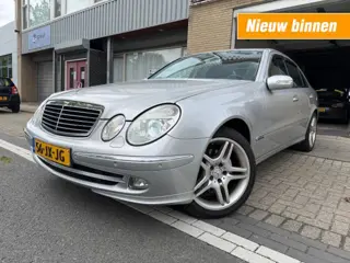 MERCEDES-BENZ E-KLASSE 320 Avantgarde LEER DAK KEYLESS VOLL OPTIES NAP APK 3-2027 YOUNGTIMER