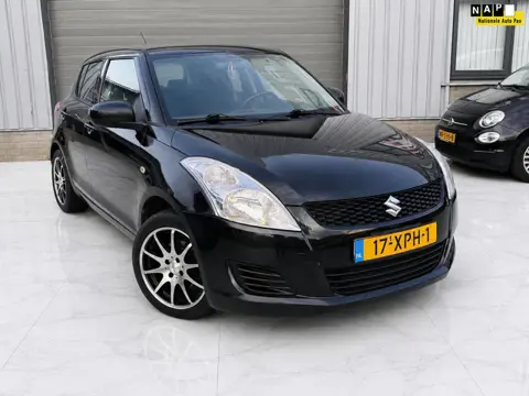 Suzuki Swift 1.2 Summer EASSS Carplay+Navi+camera+Airco