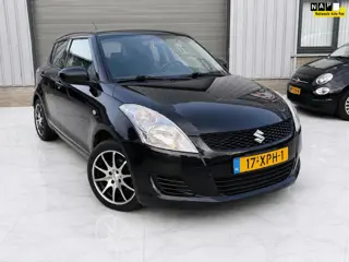 Suzuki Swift 1.2 Summer EASSS Carplay+Navi+camera+Airco
