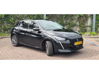 Peugeot E-208 EV Allure Pack | 11 KW 3 FASE LADEN | WARMTEPOMP | CAMERA |