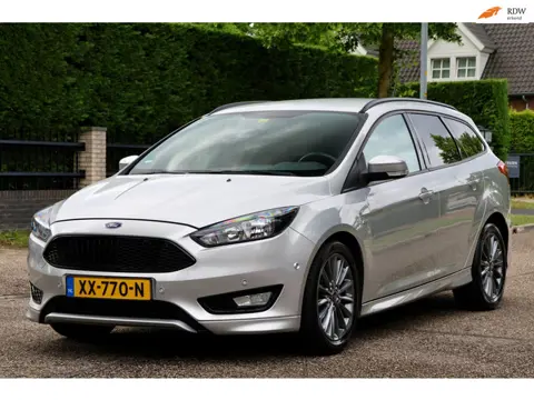 Ford Focus Wagon 1.0 ST-Line | 140 PK | NAVI | AIRCO | CRUISE | STOELVERWARMING | TREKHAAK | ZEER MO