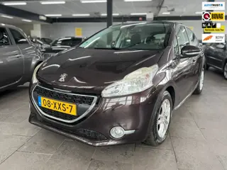 Peugeot 208 1.2 VTi Access climate control cruise control lm-velgen elektrische pakket parkeersensor