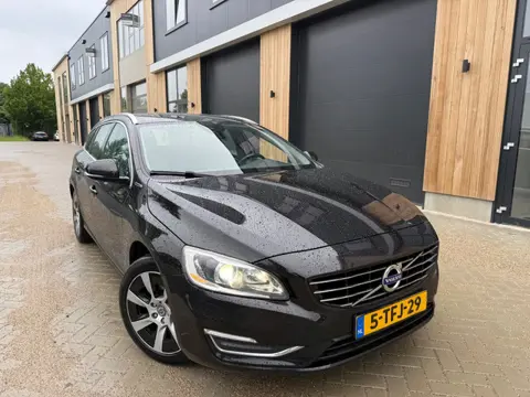 Volvo V60 2.4 D6 AWD Plug-In Hybrid Summum (bj 2013) XENON|LEER|PARKEERSENSOR