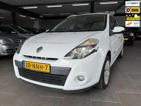 Renault Clio Estate 1.2-16V Authentique airco elektrische pakket trekhaak nieuwe distributieriem 150
