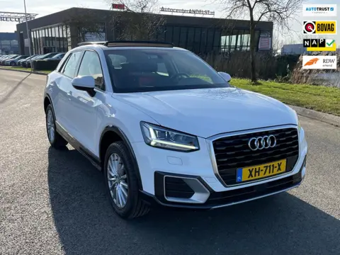 Audi Q2 35 TFSI CoD Design Pro Line, Aut, Trekhaak, Stoelverw, Pdc, Schuifdak, Carplay, Navi, Geen i