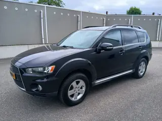 Mitsubishi Outlander 2.0 Intro Edition (bj 2011, automaat)