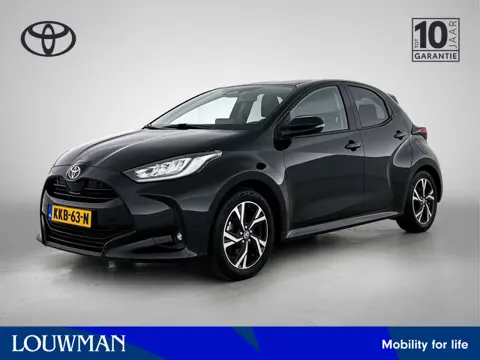 Toyota Yaris 1.5 Hybrid 115 First Edition + | Dealeronderhouden | Stoel en stuurverwarming |