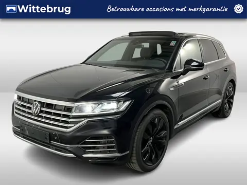 Volkswagen Touareg 3.0 TSI eHybrid Elegance 4MOTION / AUTOMAAT/ 381 PK/ PANO/ LUCHTVERING/ TREKHAAK/
