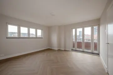 Woning aan de Laan van Middenburg te Voorburg
