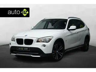 BMW X1 xDrive20i Business / Pano / Stoelverwarming