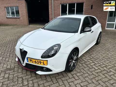 Alfa Romeo Giulietta 1.4 Turbo MultiAir Super //Nieuwe APK