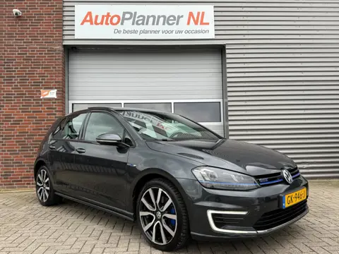 Volkswagen Golf VII 1.4 TSI GTE! Clima! Navi! Pano! PDC!