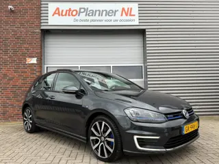 Volkswagen Golf VII 1.4 TSI GTE! Clima! Navi! Pano! PDC!