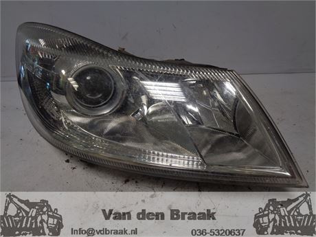 Skoda Octavia 2008-2013 Koplamp rechts