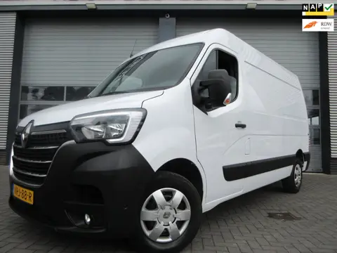 Renault Master T35 2.3 dCi, 150pk, L2H2, Airco, Navigatie, Camera, PDC.