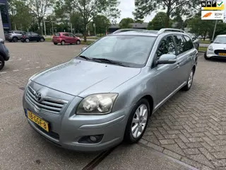 Toyota Avensis Wagon 1.8 VVTi Luna / AUTOMAAT / NAP / AIRCO / TREKHAAK / 2 SLEUTELS / APK / ZEER NET