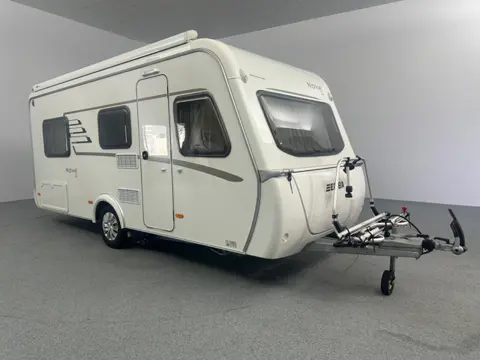 Eriba Nova Light 442 Enkele bedden Cassetteluifel Mover