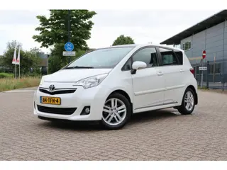 Toyota Verso-S 1.3 VVT-i Dynamic