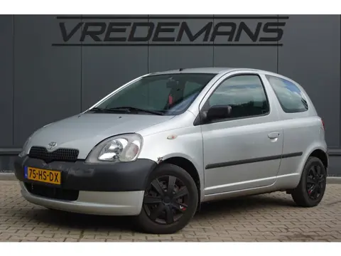Toyota Yaris 1.0 VVT-i