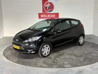 Ford Fiesta 1.25 Limited, Airco, Electrisch bedienbare ramen en spiegels, Trekhaak, Prijs incl. nieu