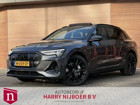 Audi e-tron 55 quattro S edition 95 kWh Panodak / Luchtvering / Camera / Carplay / Memory Stoelen
