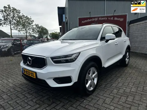 Volvo XC40 1.5 T2 Momentum Core | Navigatie | Carplay | Winter Pakket