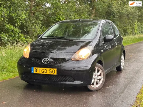 Toyota Aygo 1.0-12V Access | Airco + Elektrische ramen Nu € 1.950,- !!!