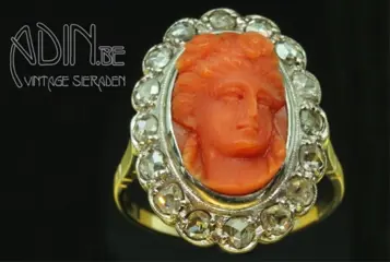 Adin, verkoop van een ruim aanbod aan vintage sieraden!