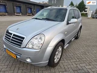 SsangYong Rexton RX 270 XVT 4x4 rijdt super apk 03.27